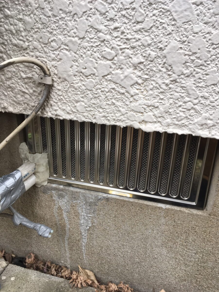 配管の位置に合わせた通気口のネズミ侵入対策